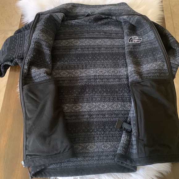 The North Face tribal print sweater jacket size L Blue - Picture 11 of 13